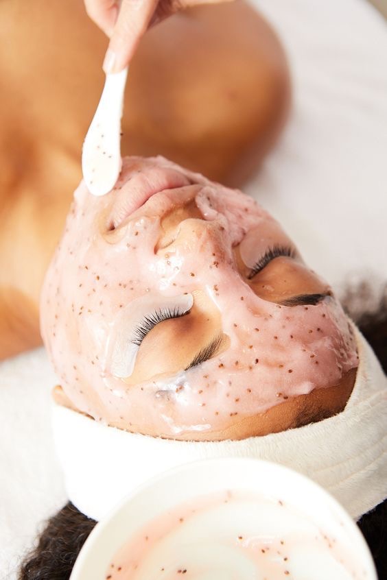 merybrylana-mery-brylana-massaggi-massage-centro-benessere-beauty-viso-massaggioviso-lifting-naturale-liftingnaturale-vitamina-vitaminac-trattamento-modellante-drenante